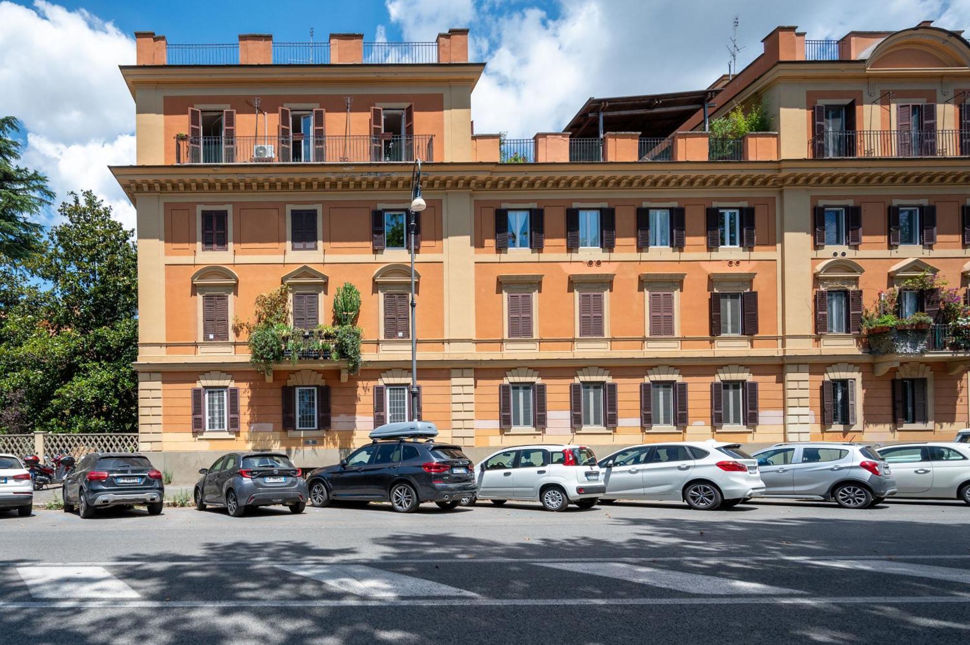 Appartamento Elegante Con Giardino, Vicino Al Centro Di E Stadio Olimpico *